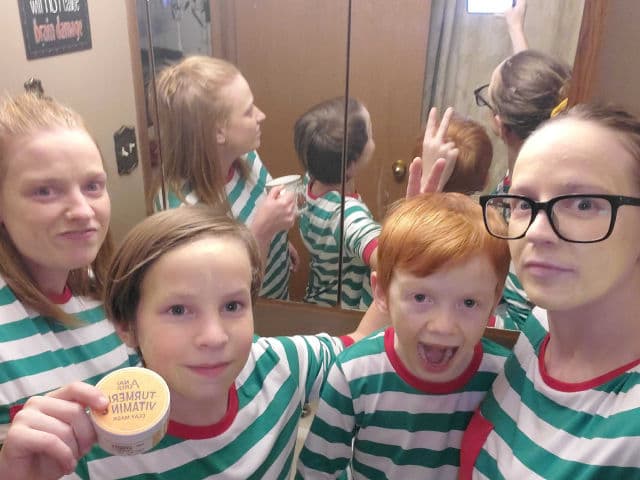 ANAIRUI Skin Care Turmeric Clay Mask review photo by kiley67