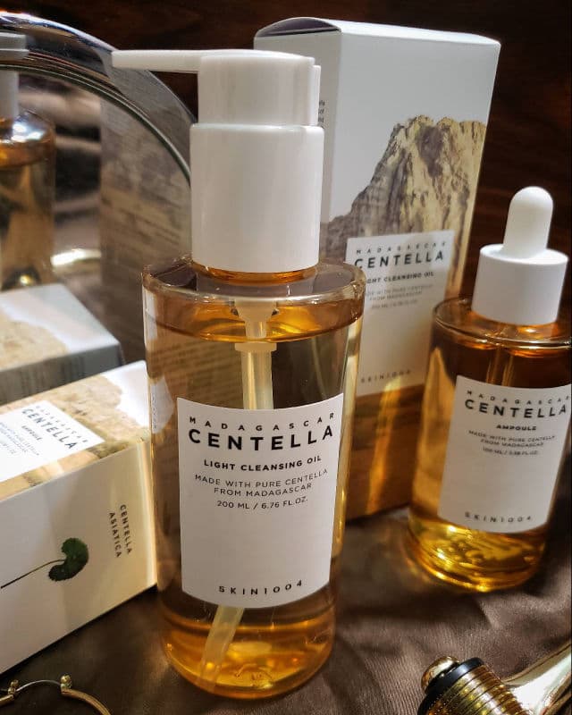 SKIN1004 Madagascar Centella Light Cleansing Oil review photo by AlottaxReviews