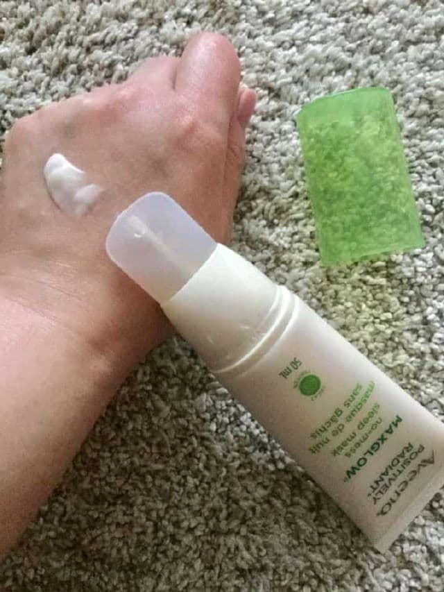 Aveeno Positively Radiant MaxGlow No-Mess Sleep Mask review photo by yogabug