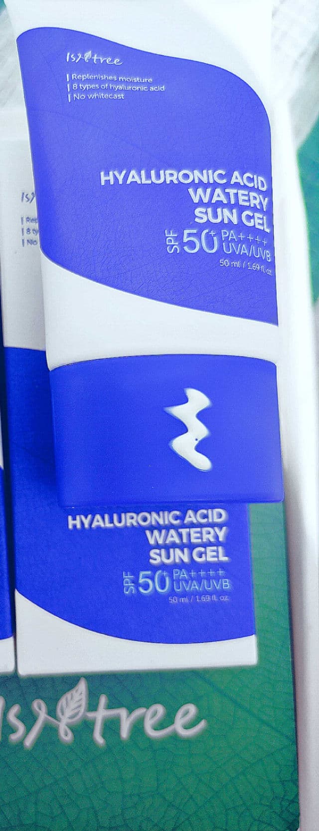 ISNTREE Hyaluronic Acid Watery Sun Gel SPF50+ PA++++ review photo by Nabilyos