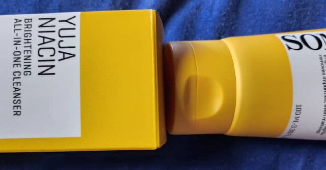 Yuja Niacin Brightening All-In-One Cleanser product review