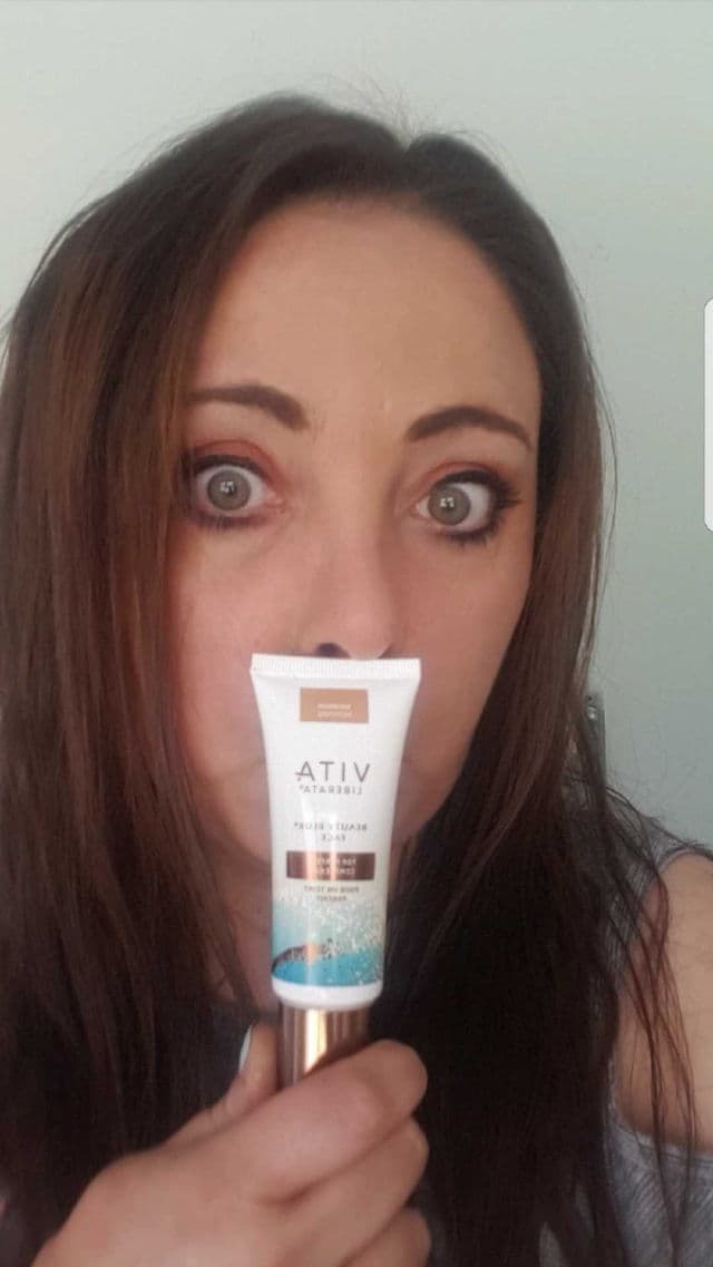 Vita Liberata Beauty Blur Face with Tan Medium review photo by beckyboo
