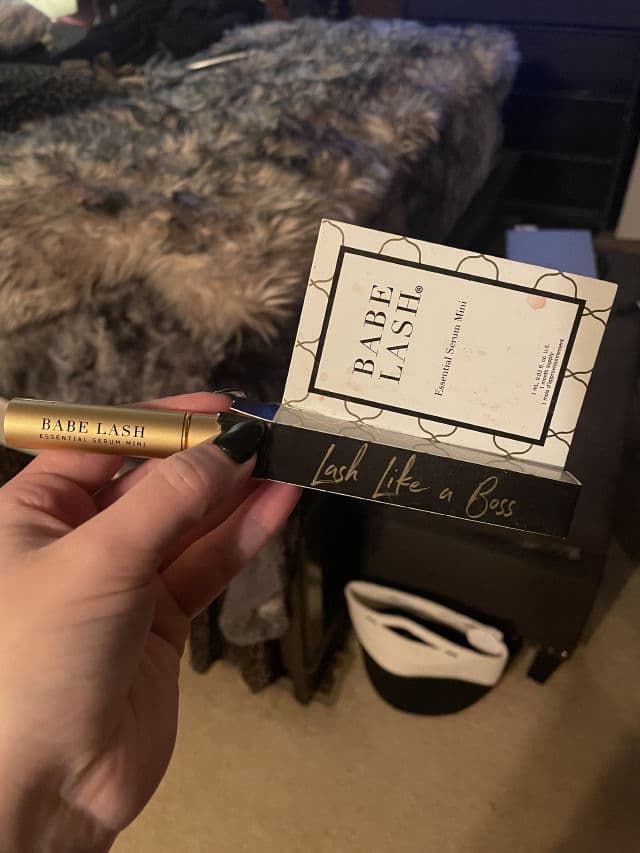 Babe Lash Essential Serum review photo by Thursday