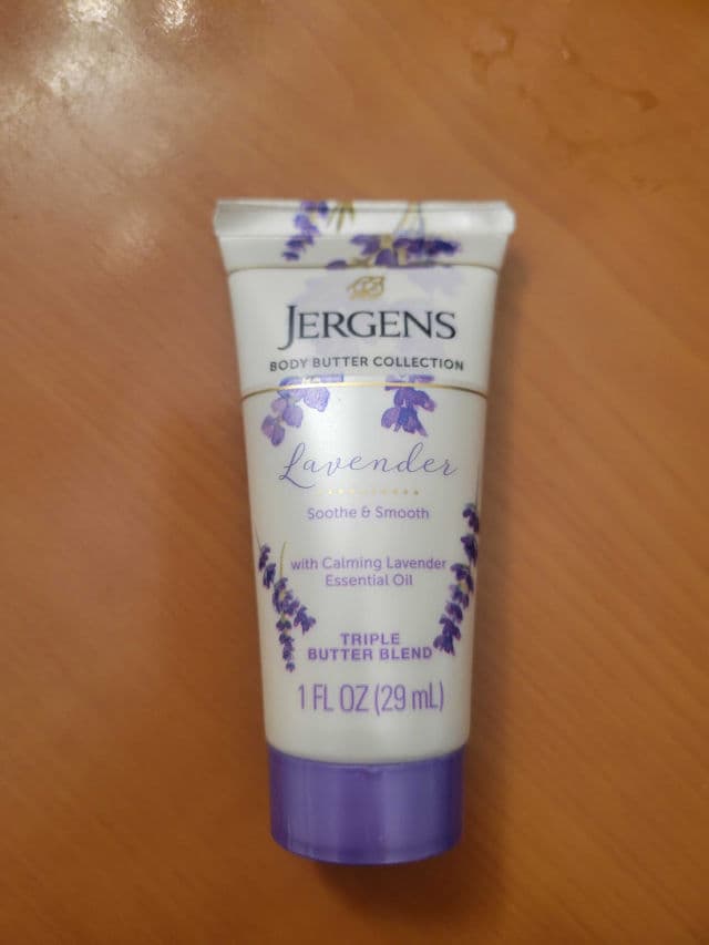 Jergens Lavender Triple Butter Blend Lotion review photo by cl123
