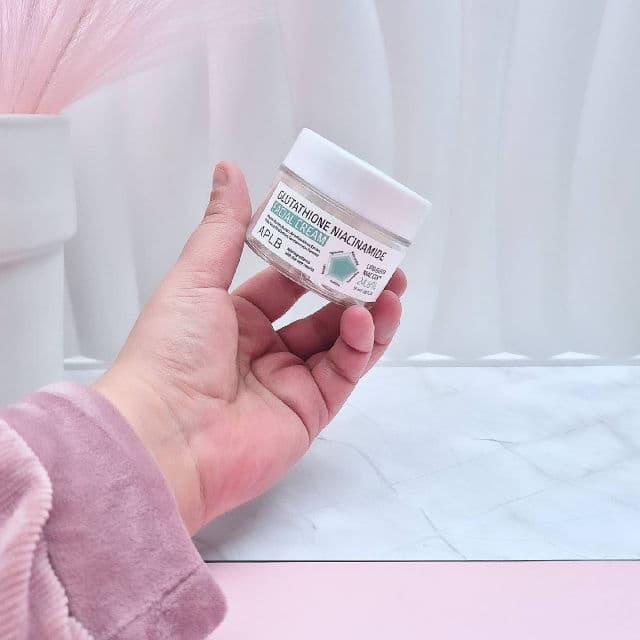 Glutathione Niacinamide Facial Cream product review
