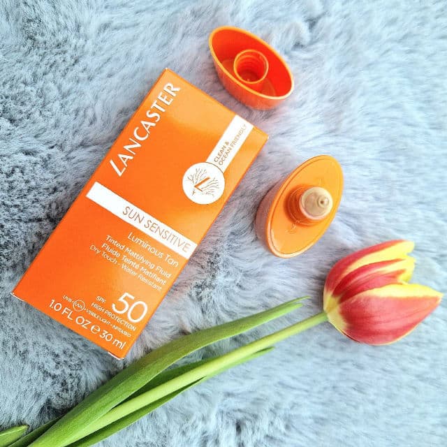 Lancaster Beauty Sun Sensitive Tinted Mattifying Fluid SPF50 review photo by Natje9999