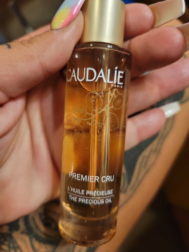 Caudalie Paris Premier Cru Anti-aging Precious Oil review photo by tifbaker