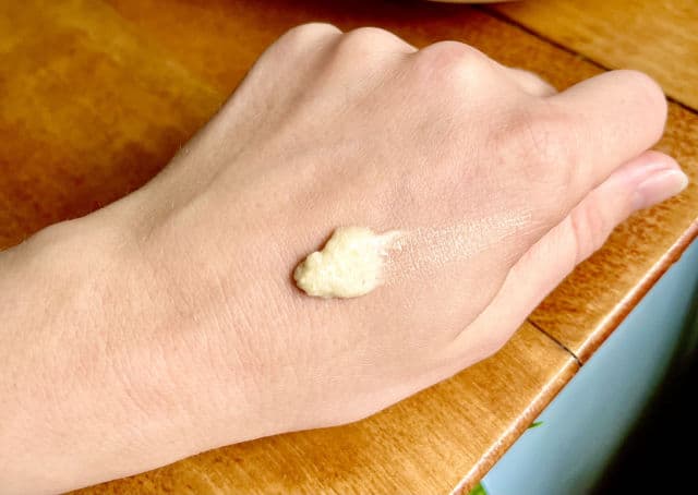 TULA Skincare Protect + Glow Daily Sunscreen Gel Broad Spectrum SPF 30 review photo by sgm18