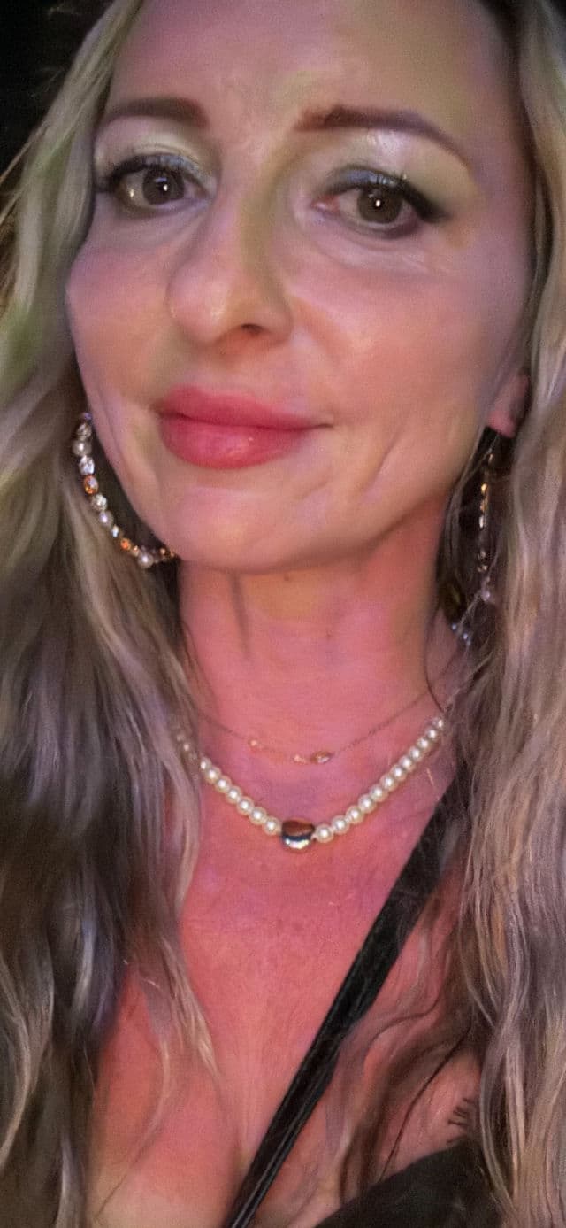 L'Oreal Paris Color Riche Lipstick - 107 Seine Sunset review photo by Issabela84