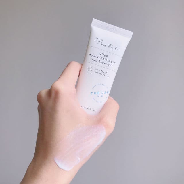 THE LAB by blanc doux Oligo Hyaluronic Acid Sun Essence SPF50+ PA++++ review photo by nini723