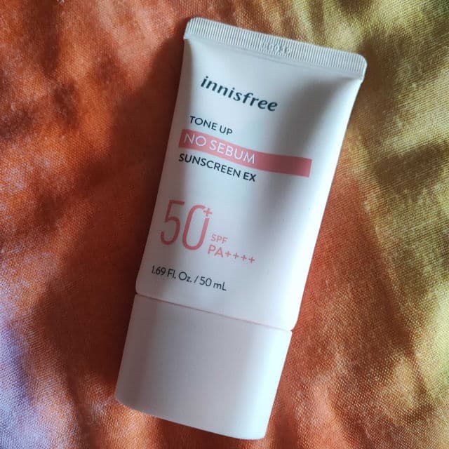 INNISFREE Tone Up No Sebum Sunscreen EX SPF50 PA++++ review photo by Jasloves