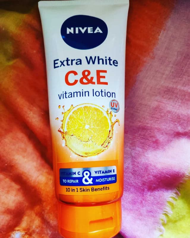 Nivea Extra White C&E Vitamin Lotion review photo by Jasloves