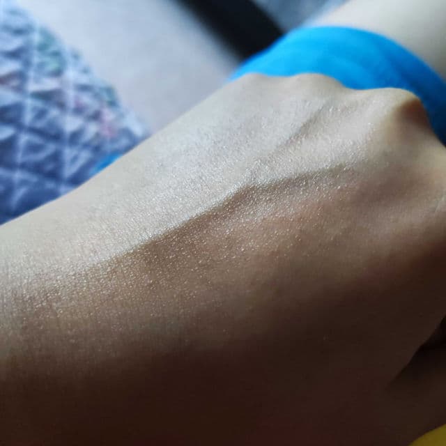 INNISFREE Black Tea Youth Enhancing Eye Serum review photo by Jasong