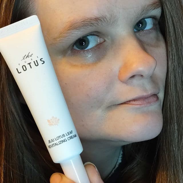 The Pure Lotus Jeju Lotus Leaf Revitalizing Cream review photo by TishyB