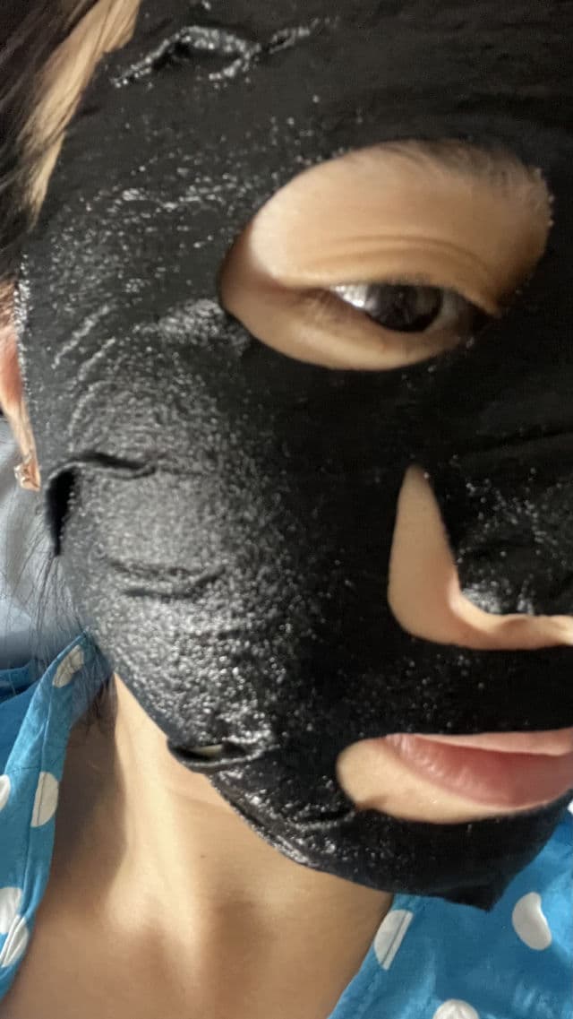 Sexylook Whitening Black Mask review photo by mindayne
