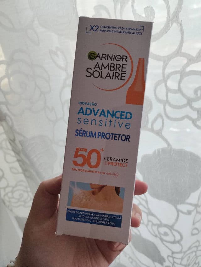 Garnier Ambre Solaire Sensitive Advanced Serum SPF 50+ review photo by Pellemiele