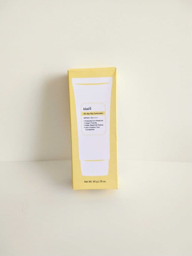 Dear, Klairs All-day Airy Sunscreen SPF50+ PA++++ review photo by Pellemiele