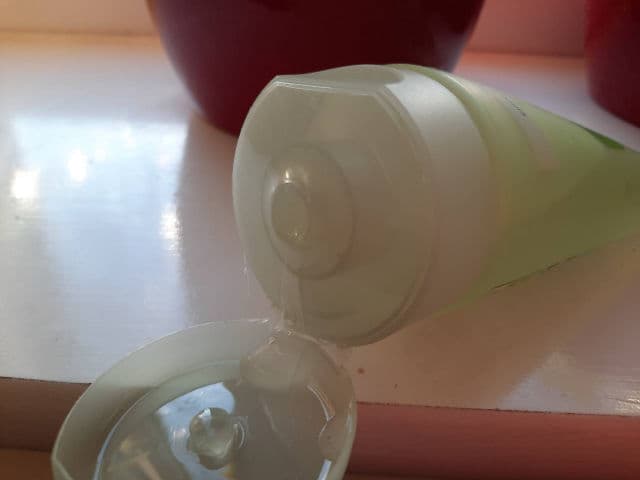 Cien Refreshing Facial Wash review photo by Tolly