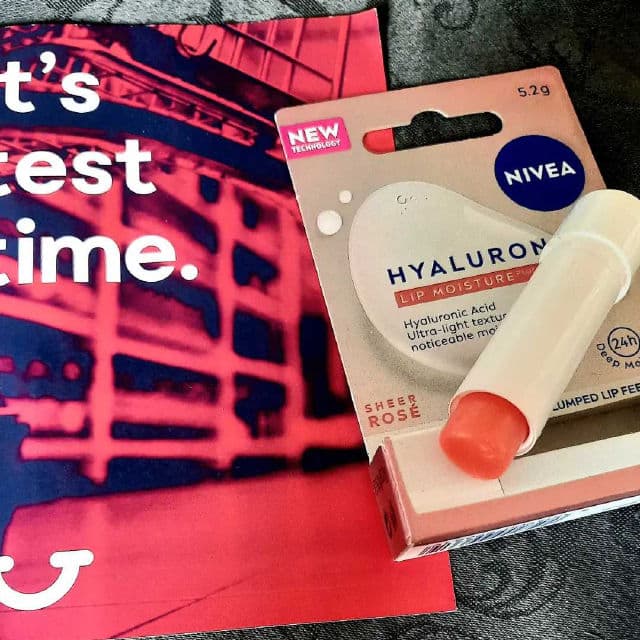Nivea Hyaluron Lip Moisture Plus - Sheer Rosé review photo by Tolly