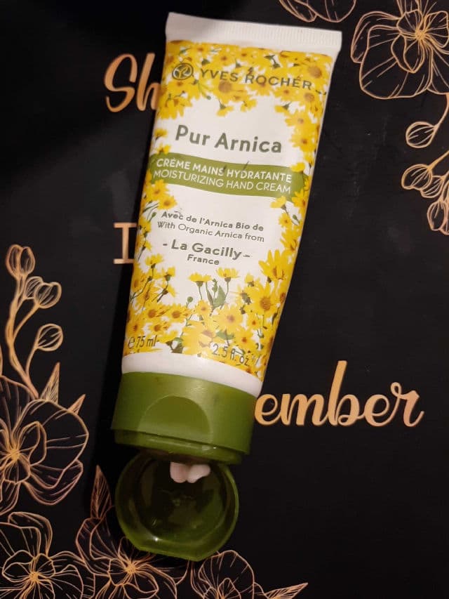 YVES ROCHER Pur Arnica Nourishing Hand Cream review photo by Tolly