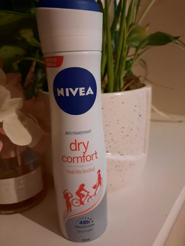 Nivea Dry Comfort Anti-Perspirant Spray 48h Protection review photo by Tolly