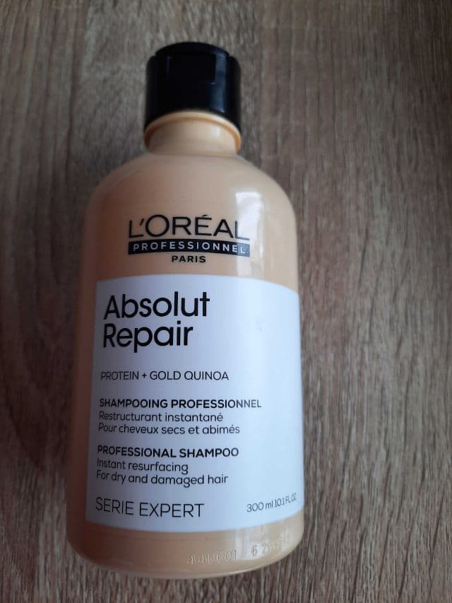 L'Oreal Paris Absolut Repair Protein + Gold Quinoa Shampooing Professional review photo by Tolly
