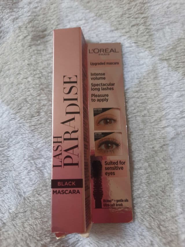 L'Oreal Paris Voluminous Lash Paradise Mascara review photo by Tolly