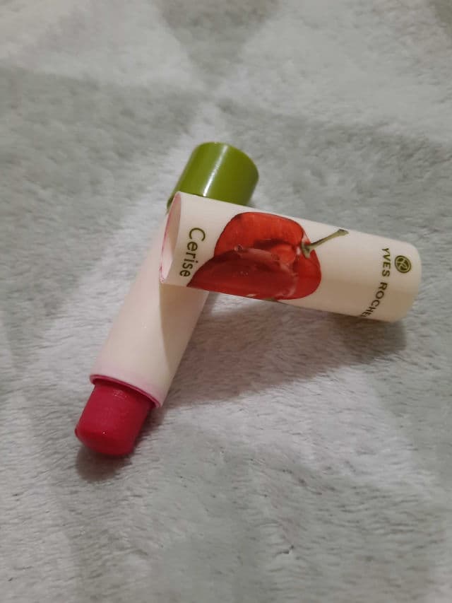 YVES ROCHER Nourishing Lip Balm - Cherry review photo by Tolly