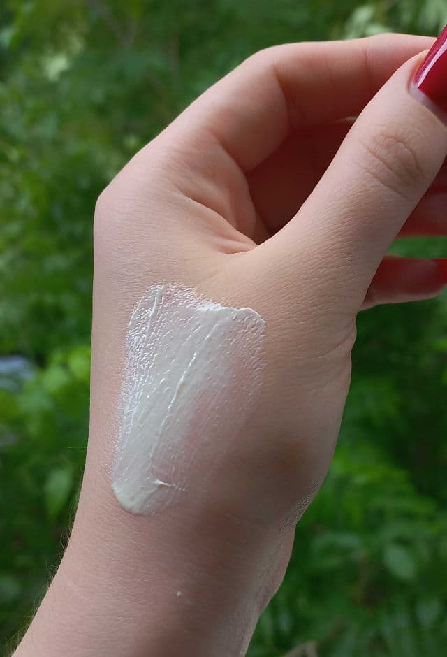 Frudia Green Grape Sebum Control Cooling Sun Gel SPF 50+/PA++++ review photo by reuttbeauty