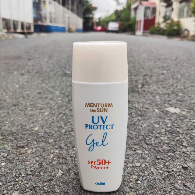 OMI Perfect UV Gel SPF 50+ PA++++ review photo by zznrai