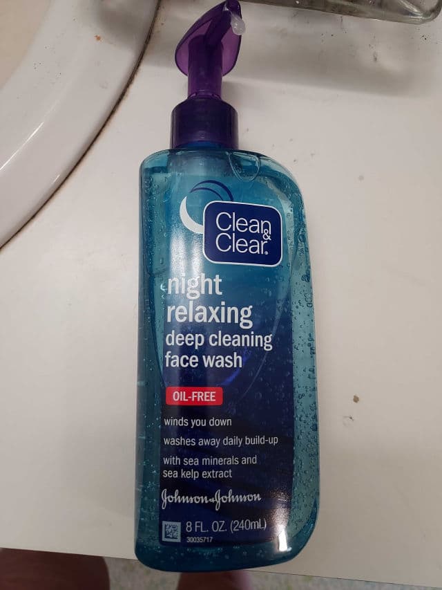 Clean & Clear Night Relaxing Deep Cleaning Facial Cleanser review photo by jellybean1982