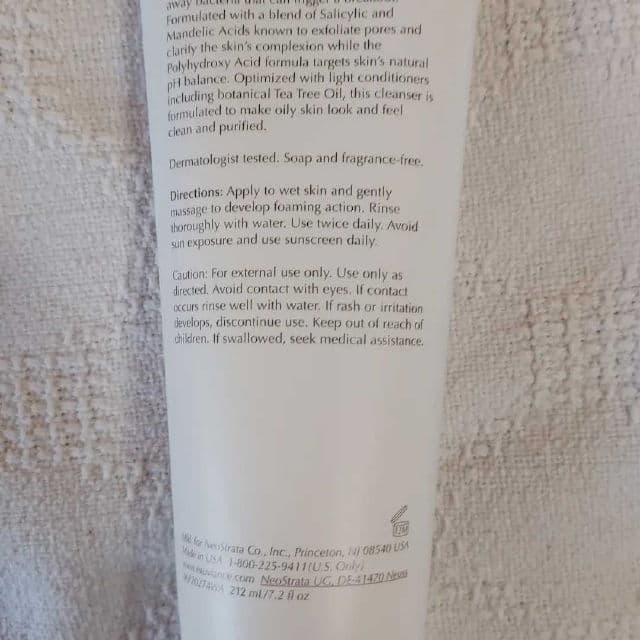 Exuviance Pore Clarifying Cleanser review photo by jellybean1982