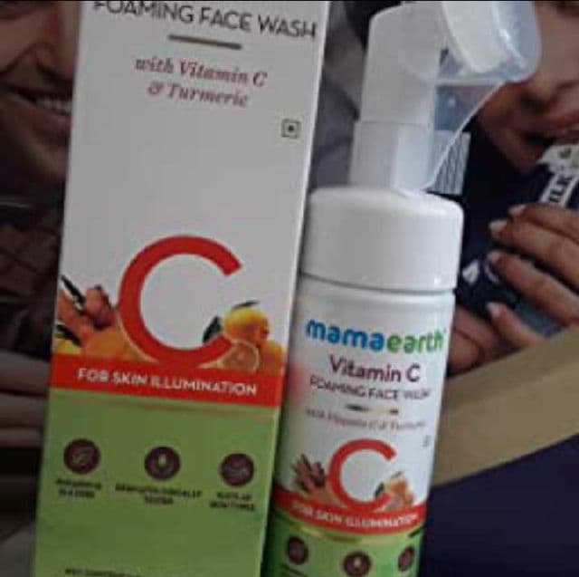 Mamaearth Vitamin C Face Wash review photo by JustVani