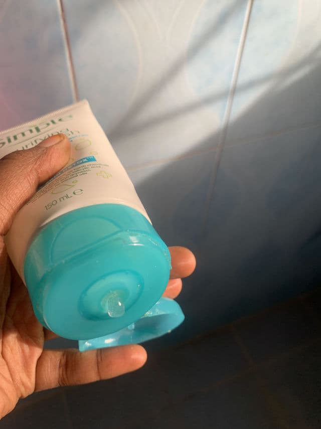 Simple Daily Detox Purifying Face Wash review photo by skinclaim