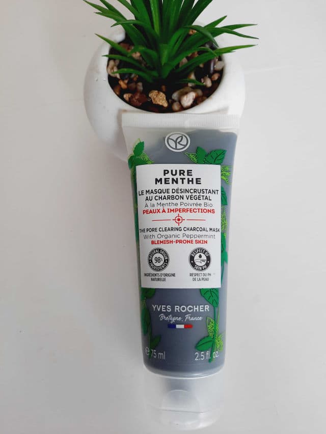 YVES ROCHER Pure Menthe Pore Clearing Charcoal Mask review photo by Ericalazarusofficial