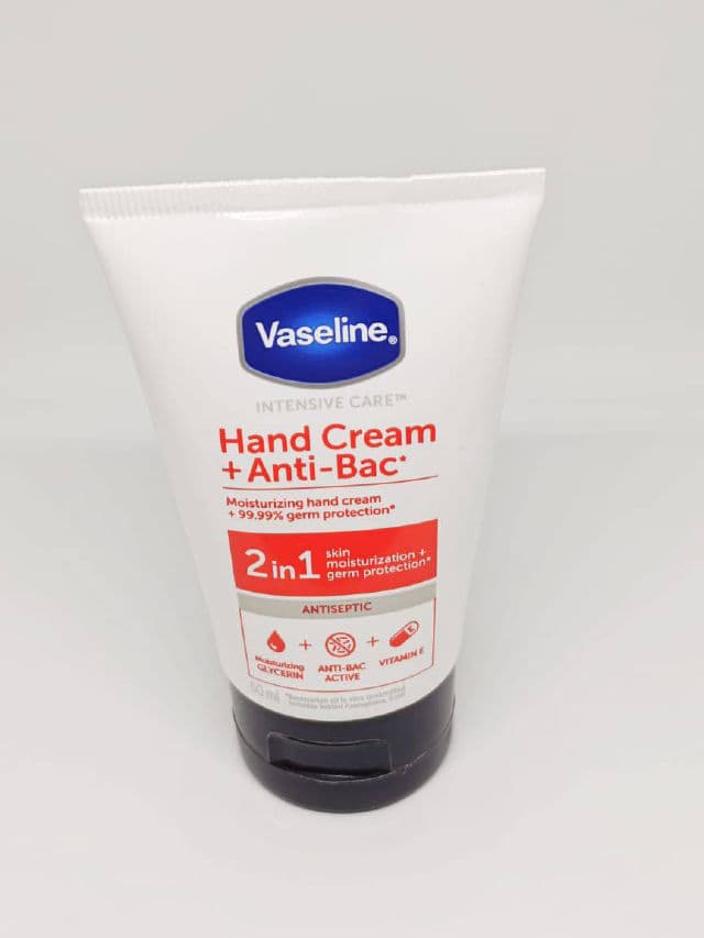 Vaseline Intensive Care Hand Cream + Anti Bac 2 In 1 review photo by salsabila539
