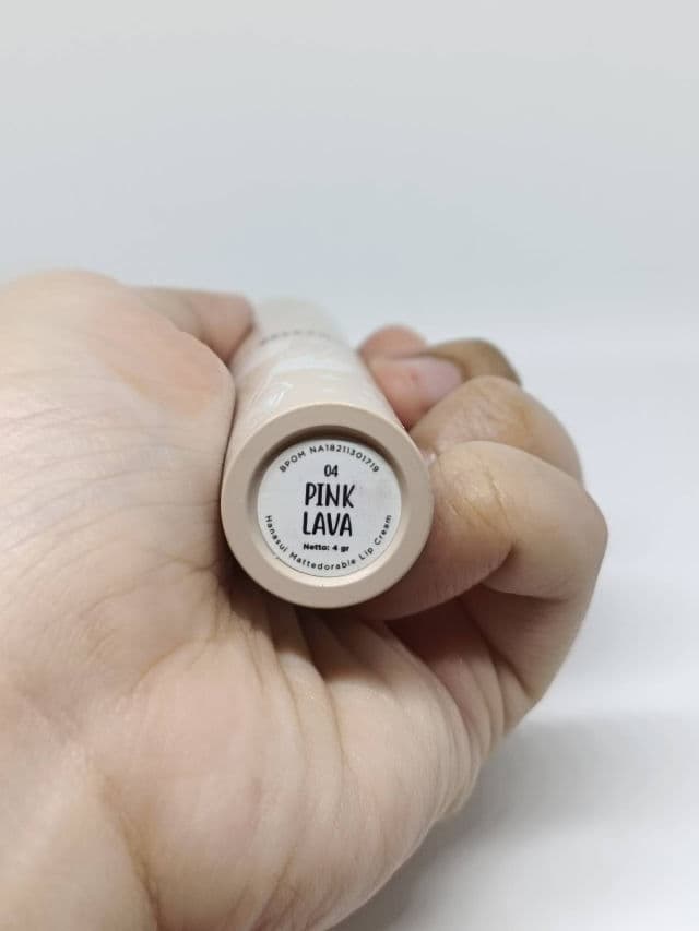 Hanasui Cosmetics Mattedorable Lip Cream Boba review photo by salsabila539