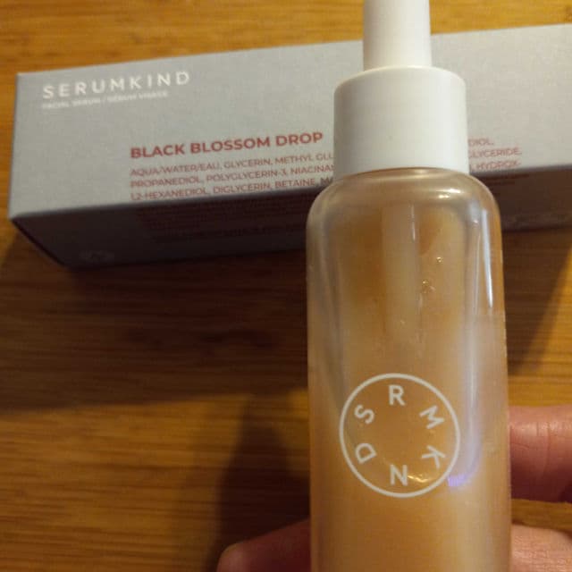 SERUMKIND Black Blossom Drop review photo by ErinnLee