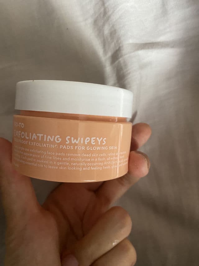 Go-To Skincare Exfoliating Swipeys review photo by madison97