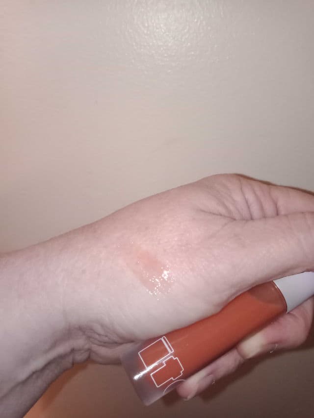 Item Beauty Lip Quip Moisturizing Lip Oil  review photo by Rhonda