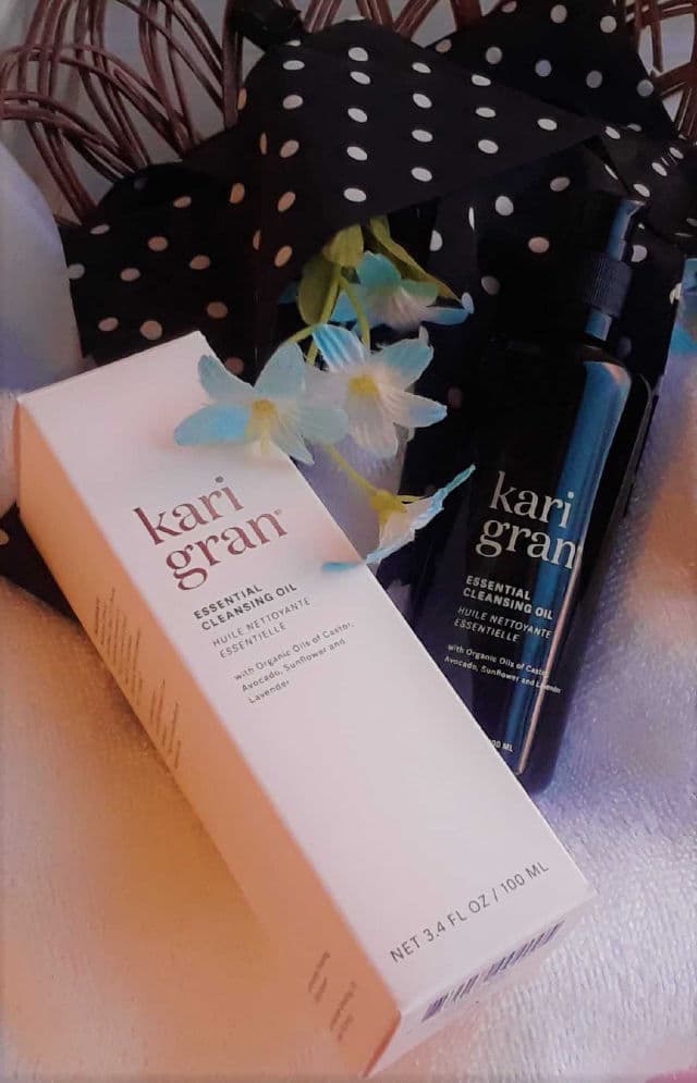 Kari Gran Essential Serum review photo by Dstoner