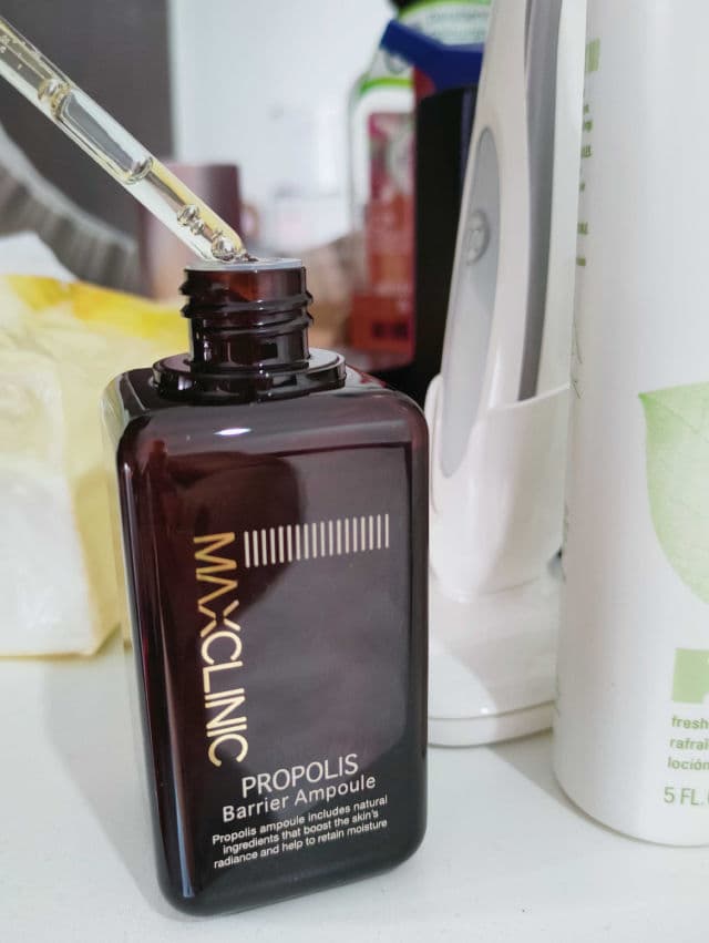 Maxclinic Propolis Barrier Ampoule review photo by nickysano