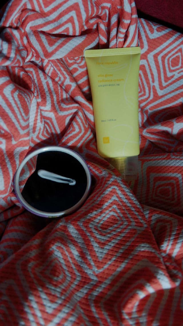 Face Republic Vita Glow Radiance Cream review photo by alvianita