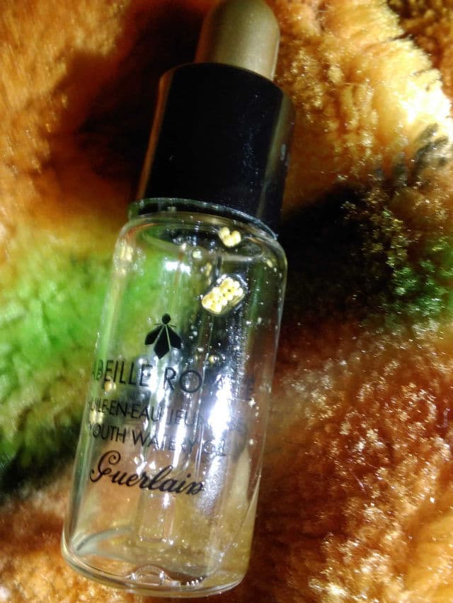 Guerlain Abeille Royale Youth Watery Oil review photo by inclusivereviewer