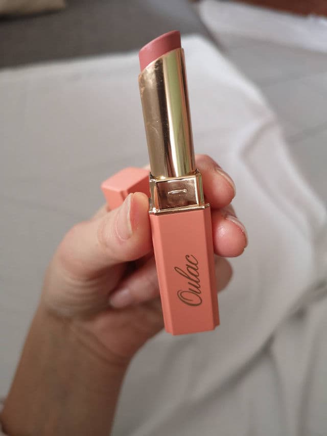 Oulac Cosmetics G09 #Hastag review photo by fiorerosatester