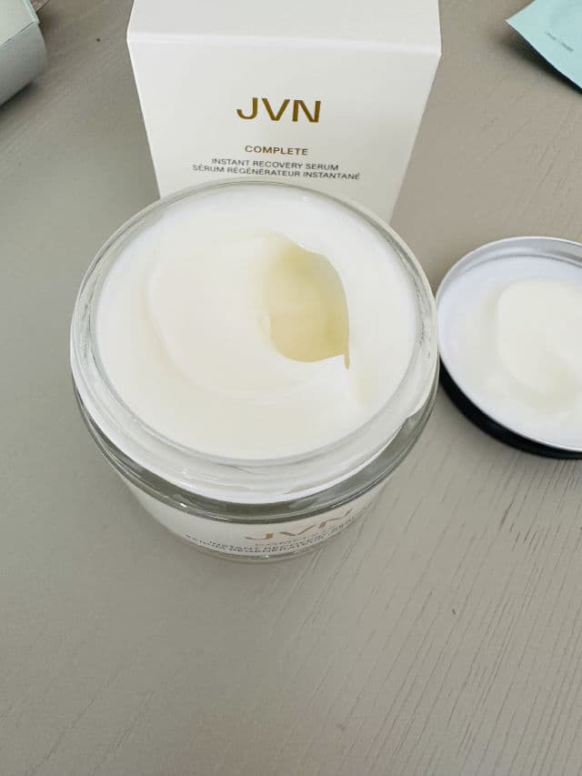 JVN Hair Instant Recovery Serum review photo by LiaK