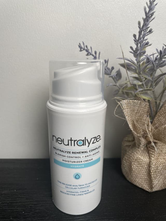 Neutralyze Renewal Complex review photo by PrincessOnABudget