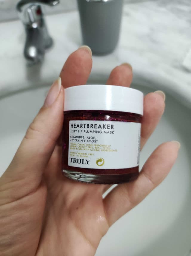 Truly Heartbreaker Lip Plumping Mask review photo by gretaskincare