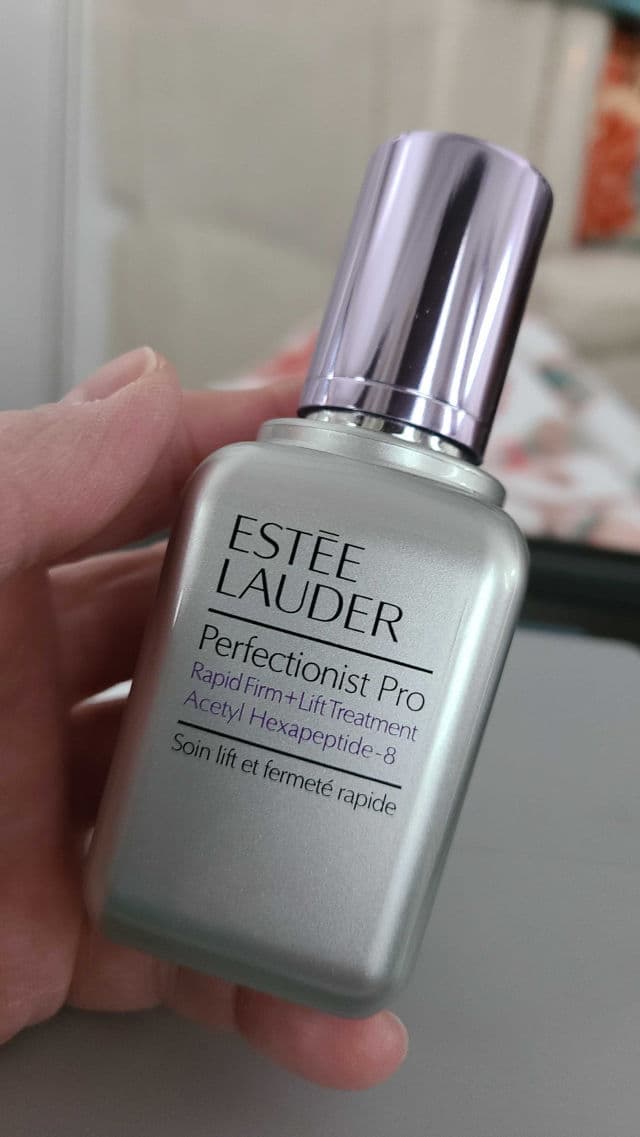 Estee Lauder Perfectionist Pro Rapid Firm+Lift Treatment review photo by Picky62157