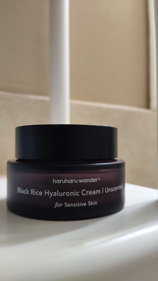 HaruHaru WONDER Black Rice Hyaluronic Cream_Unscented review photo by JBsmile